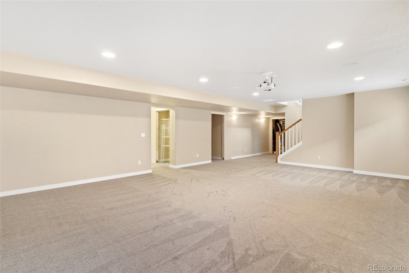 1185 Antrim Loop