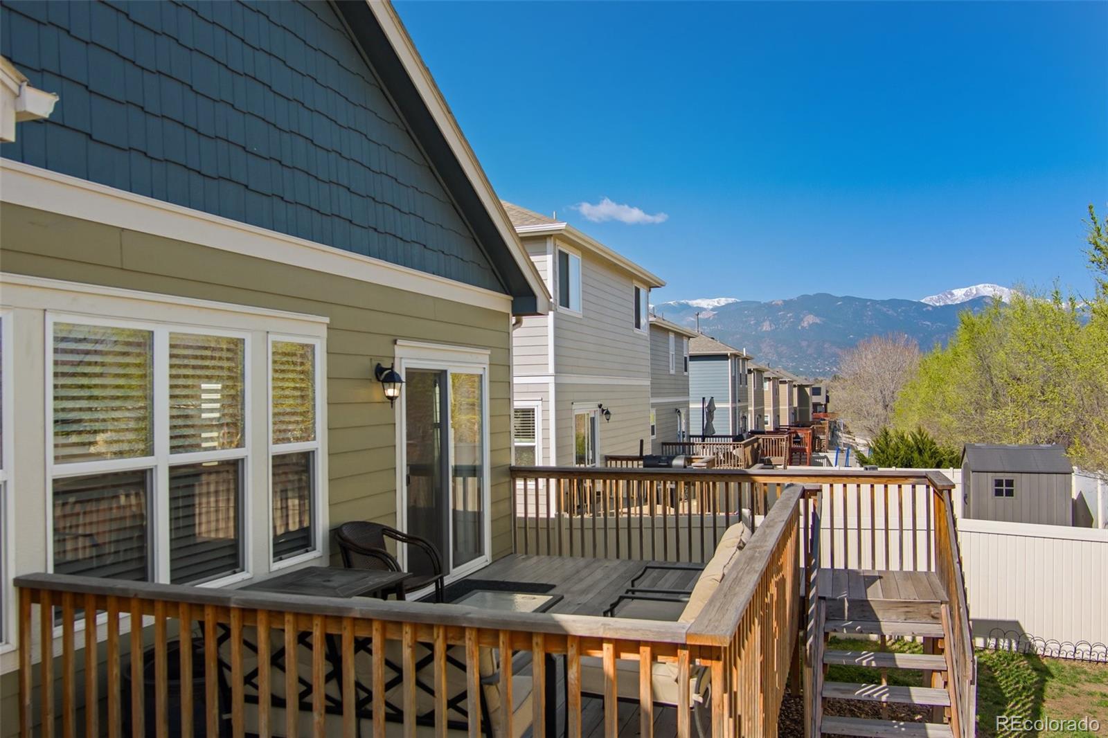 1185 Antrim Loop