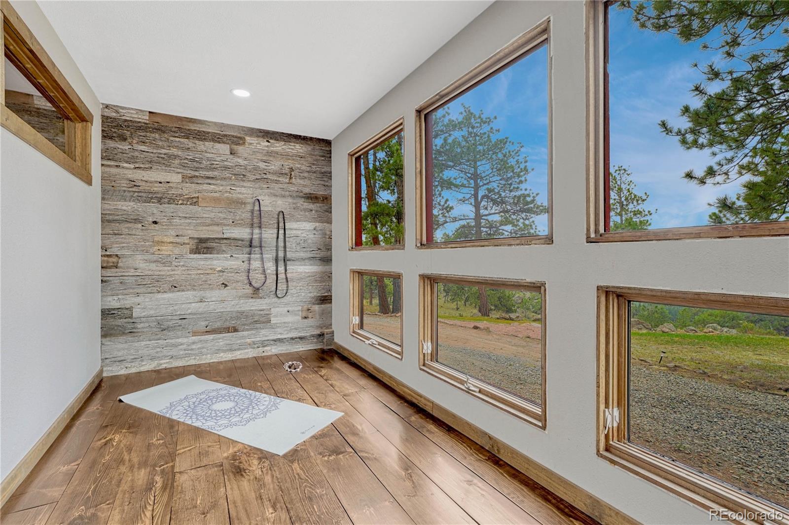 19 E Pine Drive