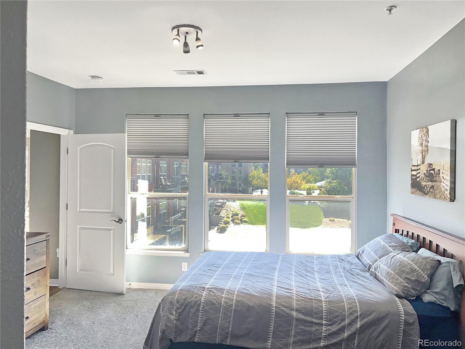 10176 Park Meadows Drive Unit: 2208