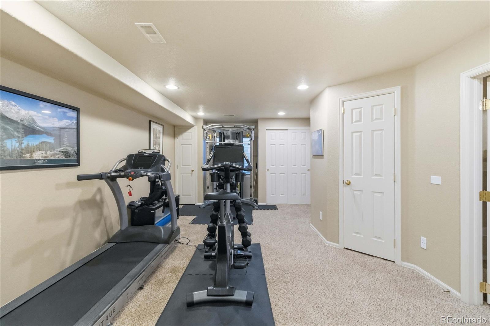 23981 Glenmoor Drive
