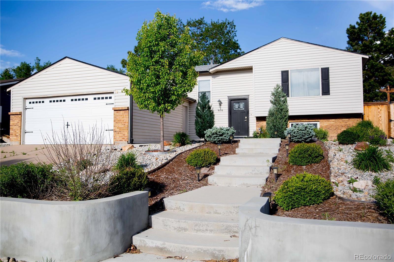 986 Pleasant View Street