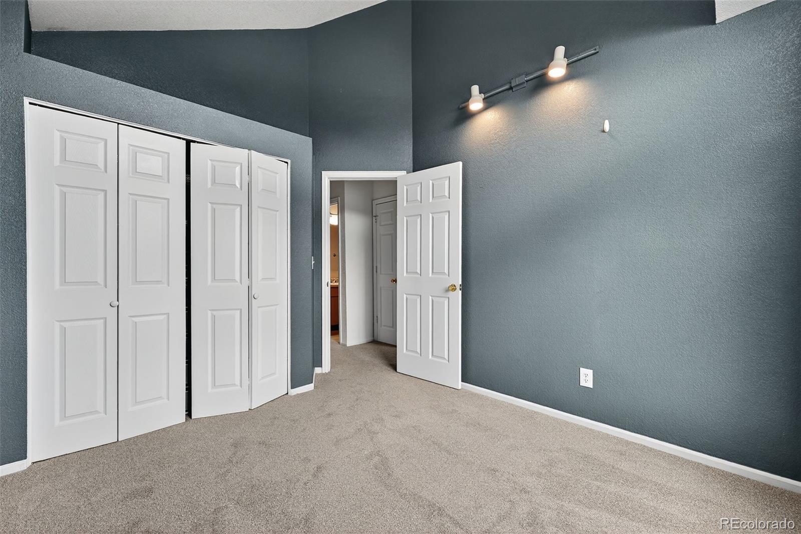 4386 W Deertrail Court