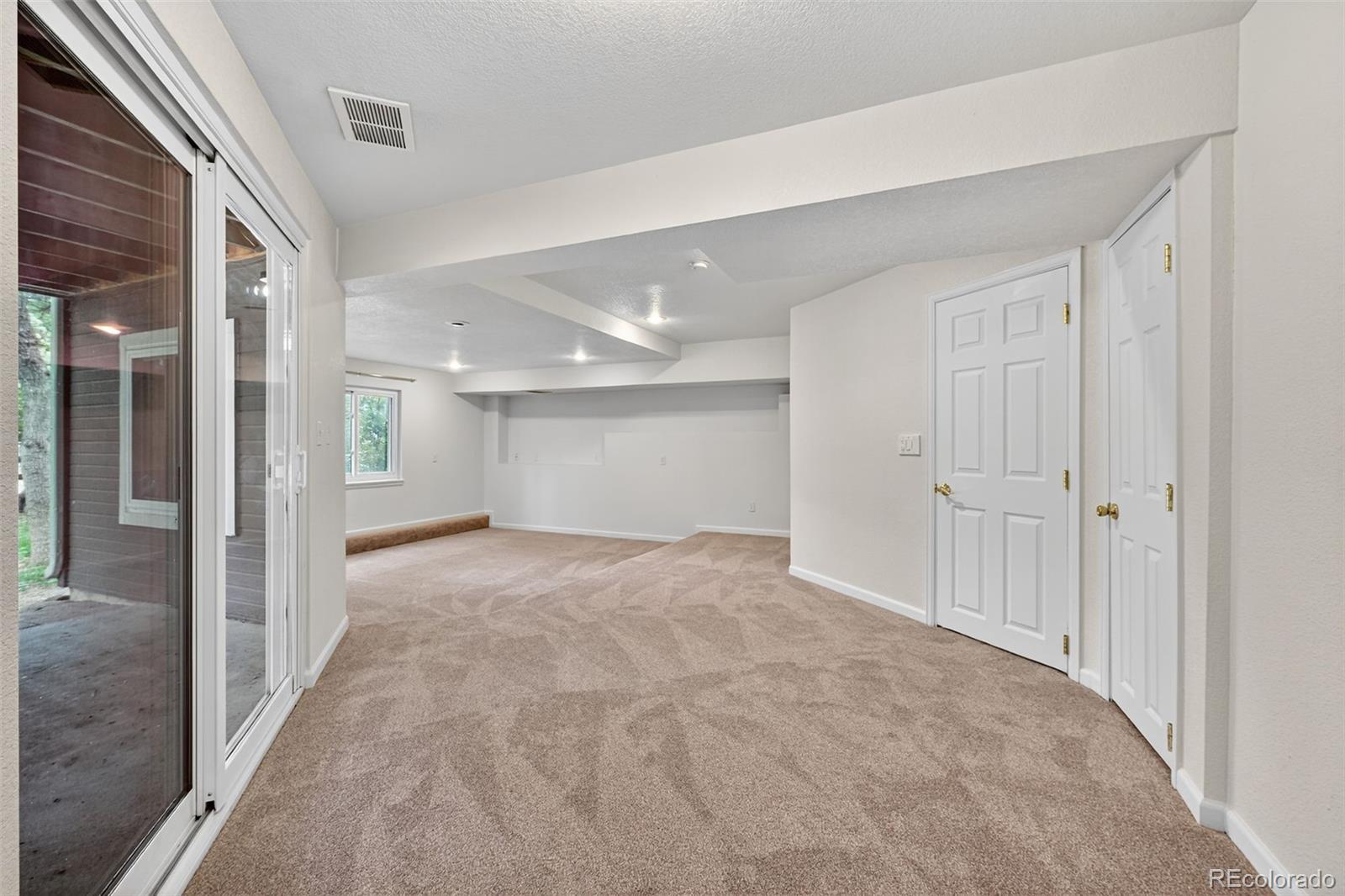 4386 W Deertrail Court