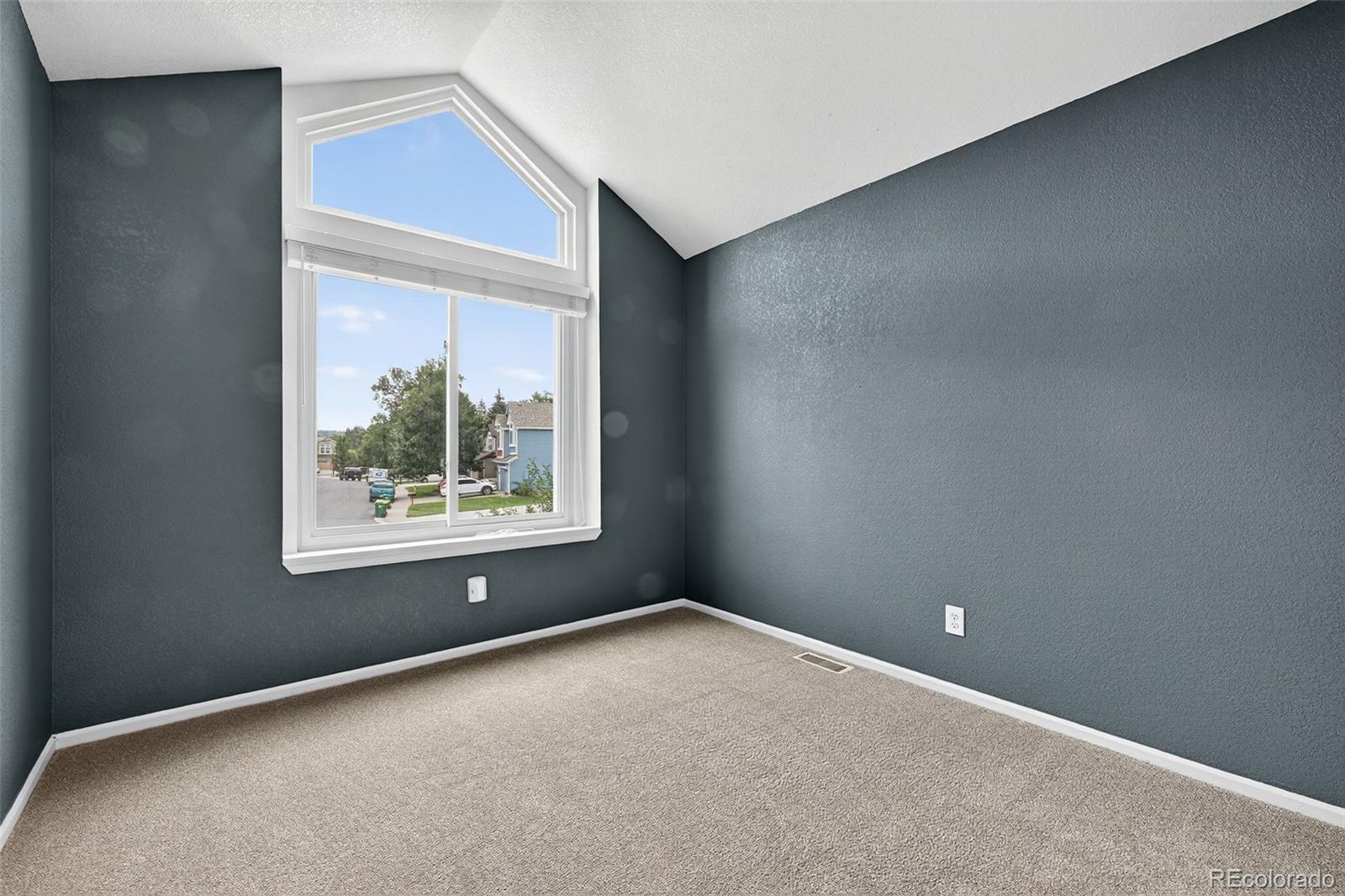 4386 W Deertrail Court