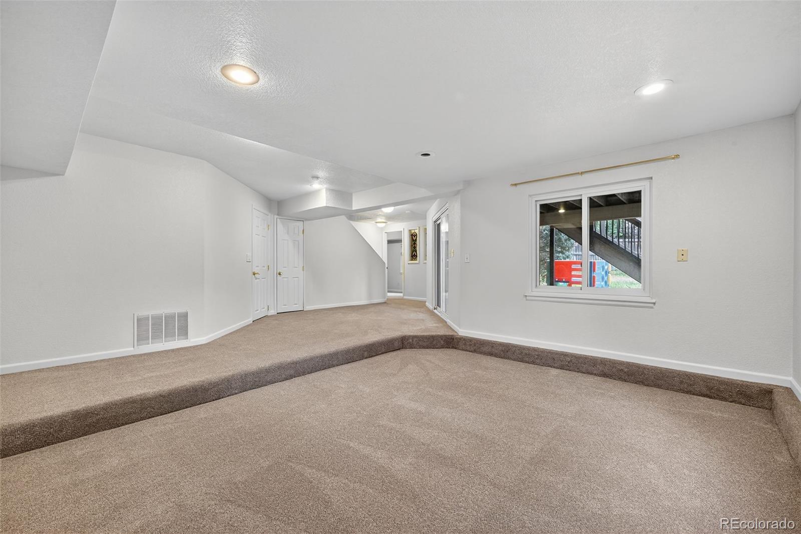 4386 W Deertrail Court