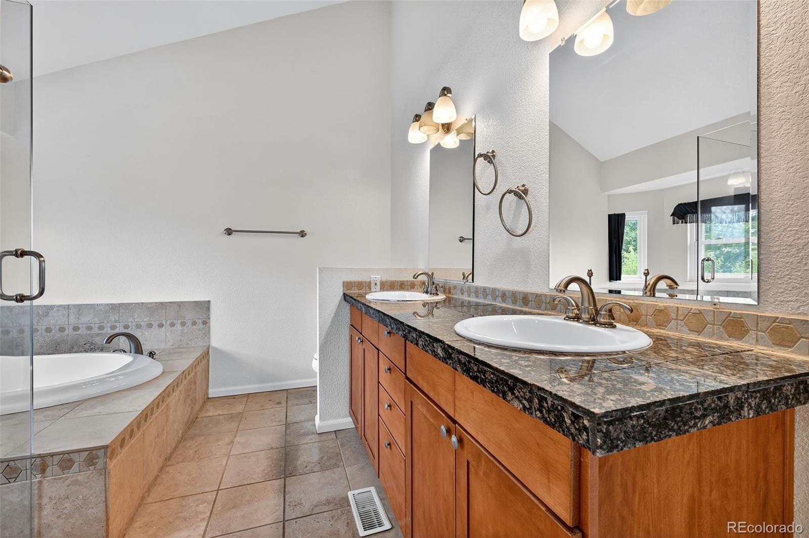 4386 W Deertrail Court