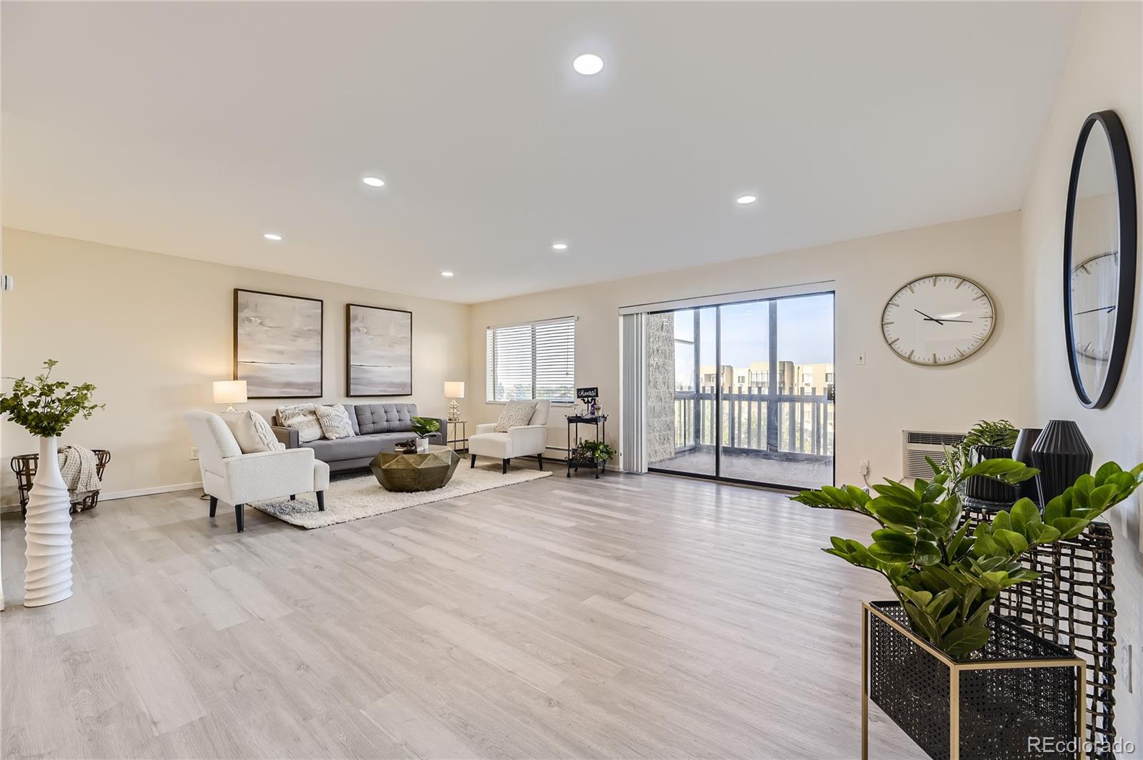 13661 E Marina Drive Unit: 604
