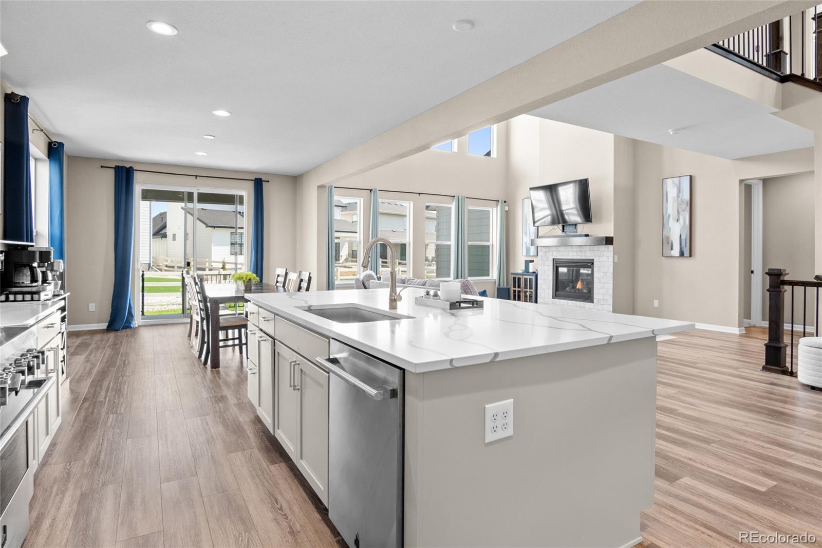 5909 Los Olivas Point