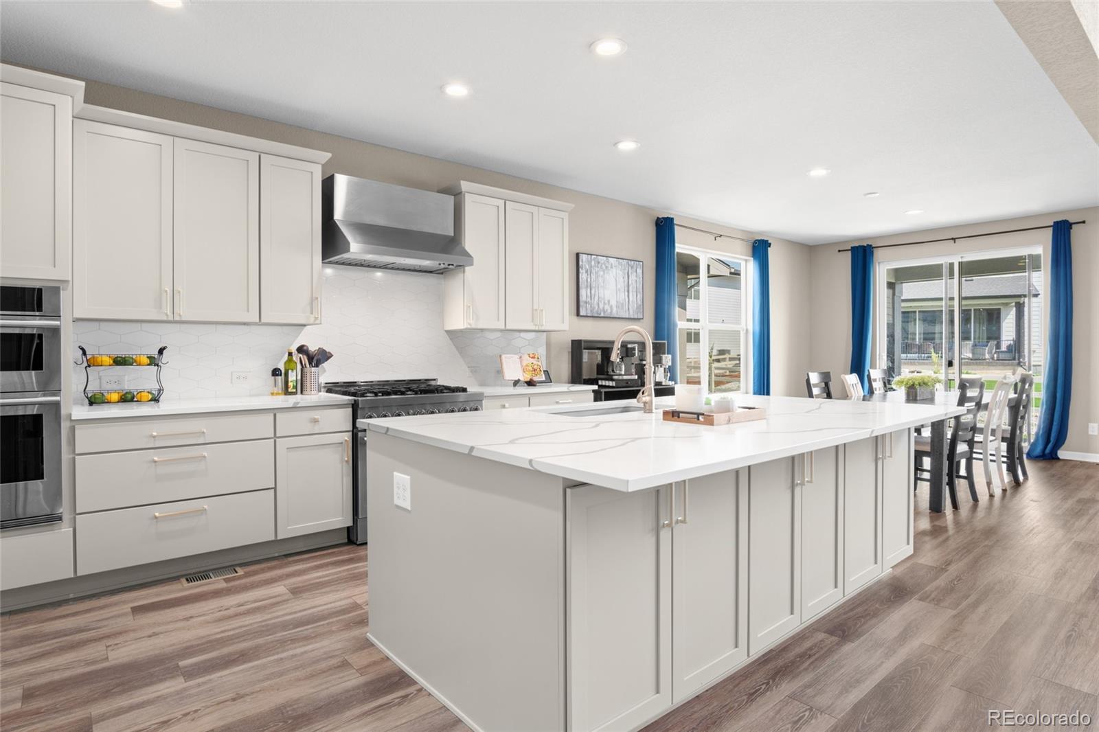 5909 Los Olivas Point