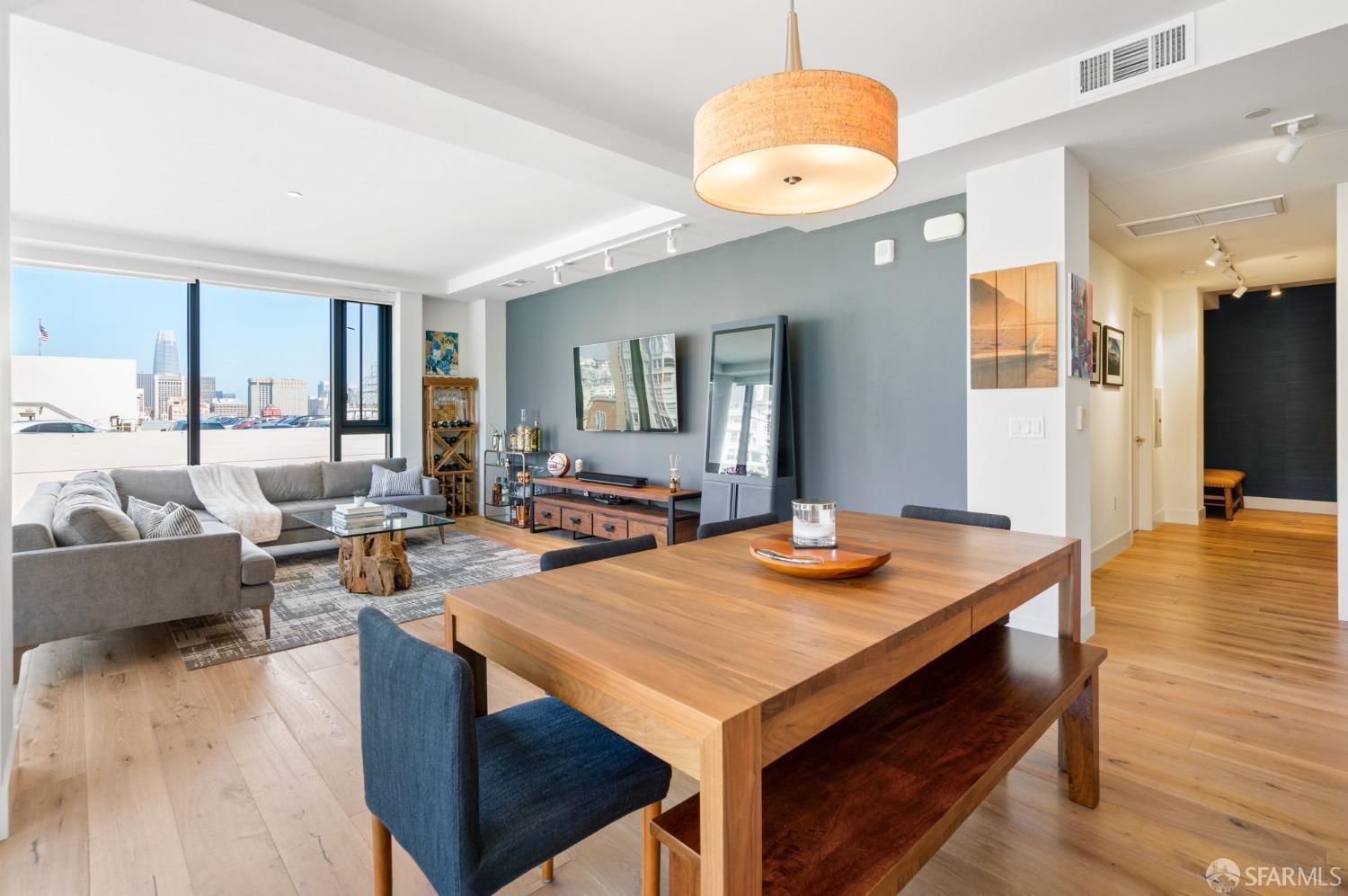 1450 Franklin Street # 801