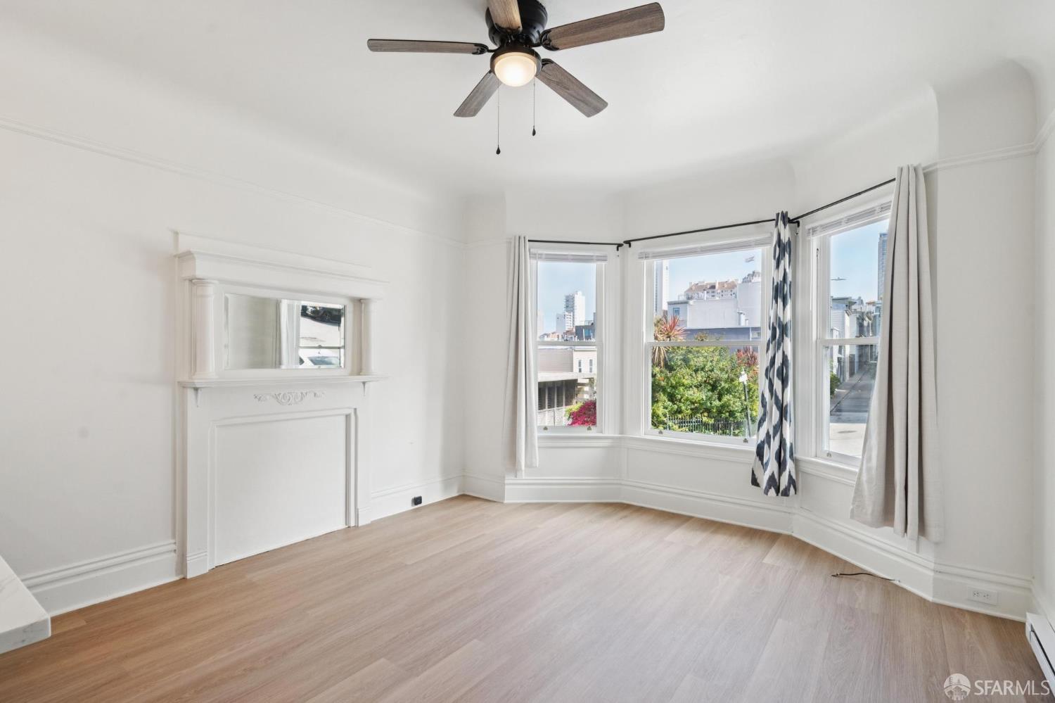 968-970 Broadway