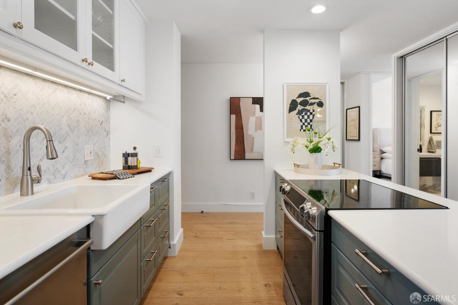 1001 Pine Street # 1402