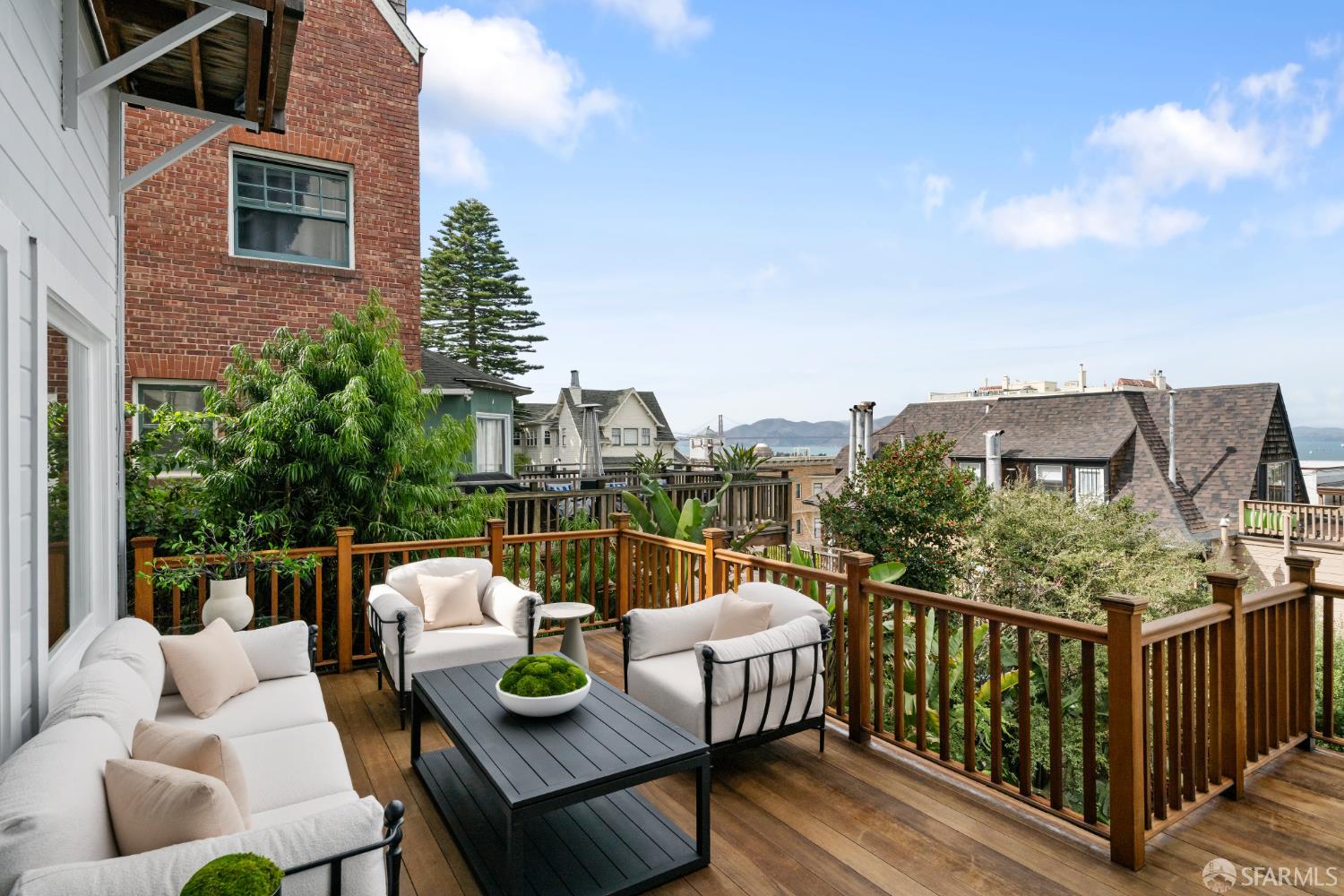 2186 Vallejo Street # 1