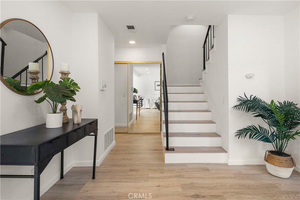 22913 Galaxy Lane 30