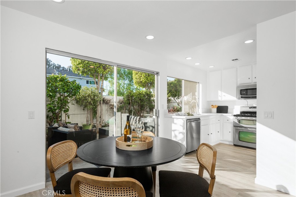 22913 Galaxy Lane 30