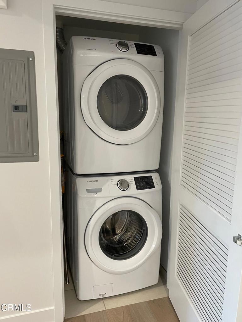 137 S Wilson Avenue 401