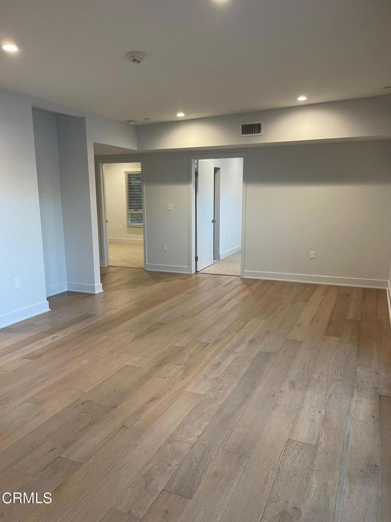 137 S Wilson Avenue 401