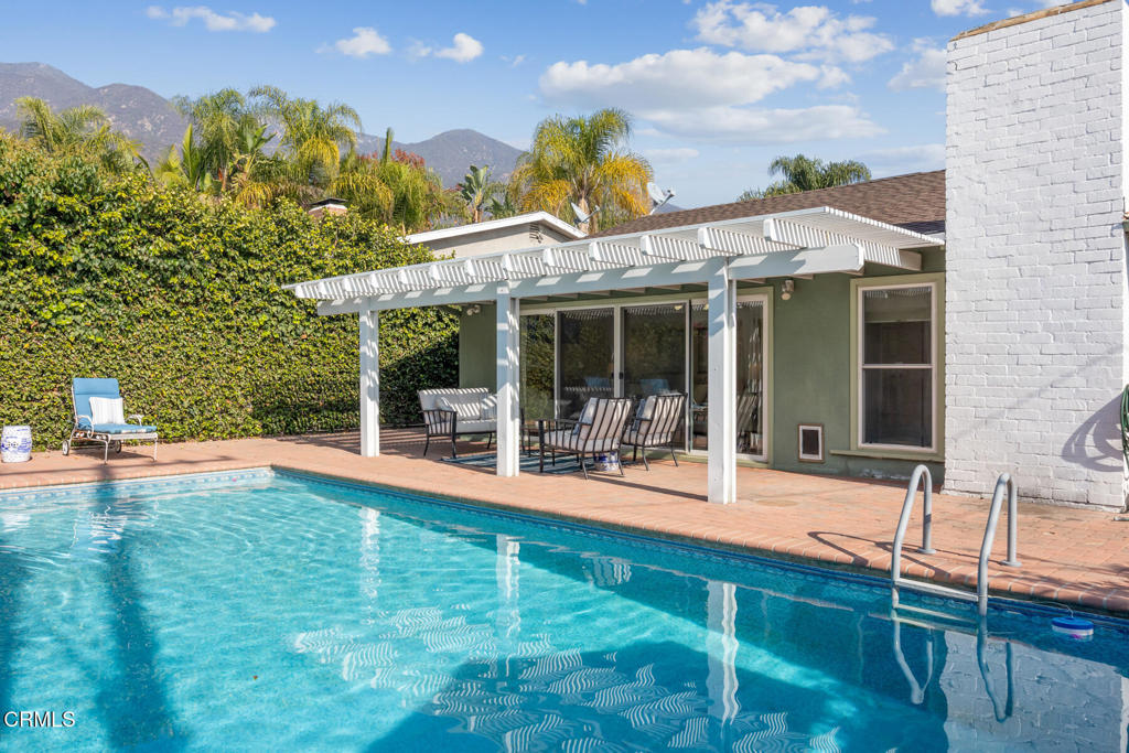 1275 Tropical Avenue