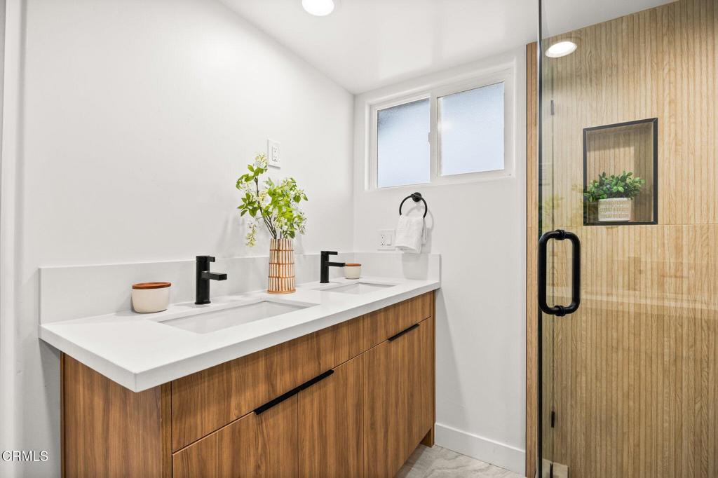 2385 Yorkshire Drive