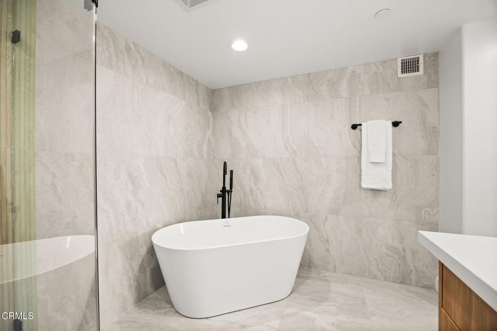 2385 Yorkshire Drive