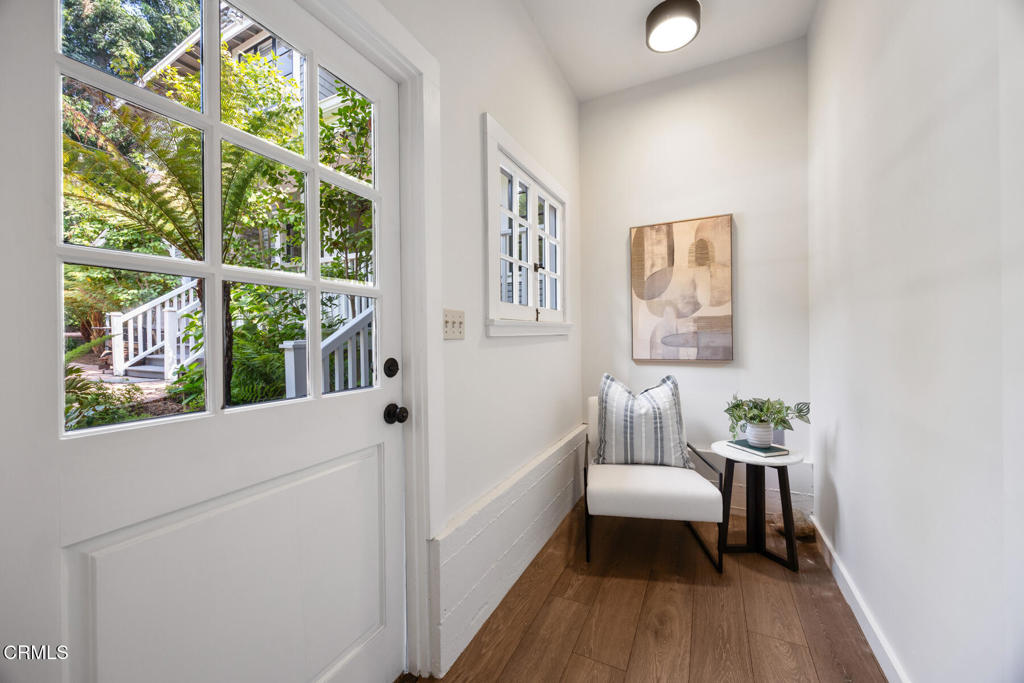 380 California Terrace