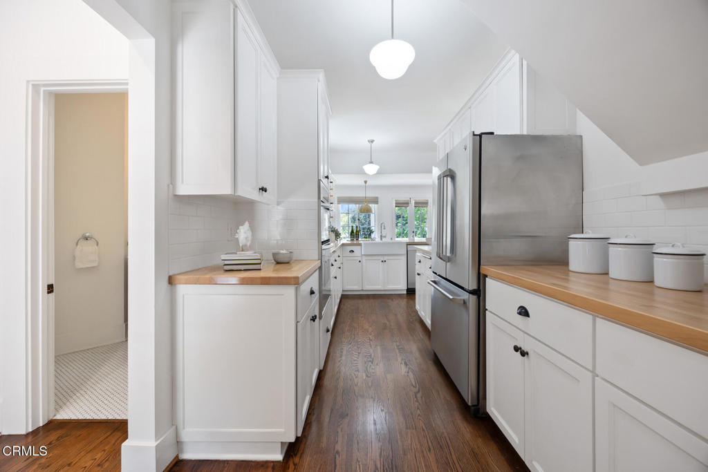 380 California Terrace