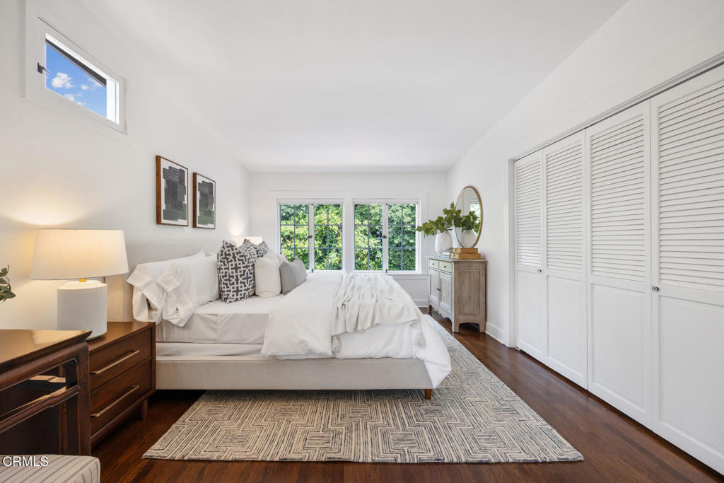 380 California Terrace