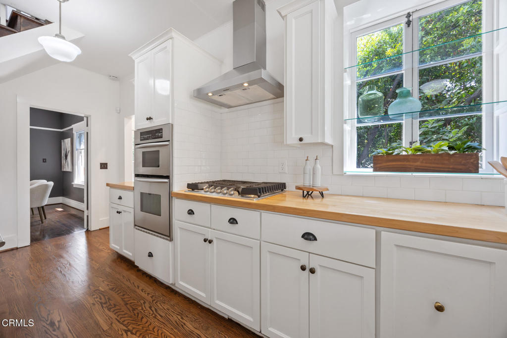 380 California Terrace