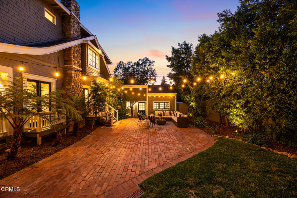 380 California Terrace