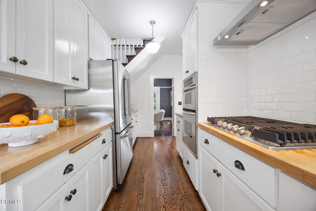 380 California Terrace