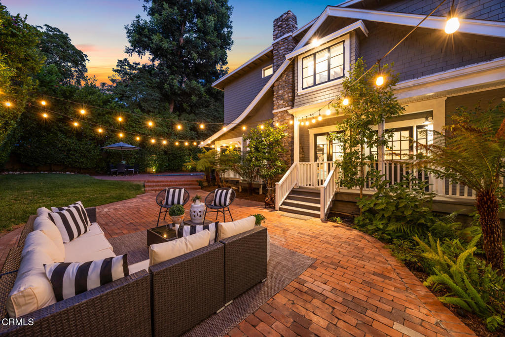 380 California Terrace