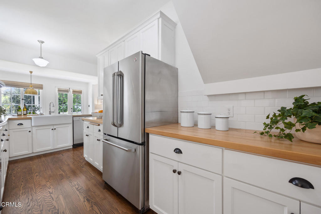 380 California Terrace