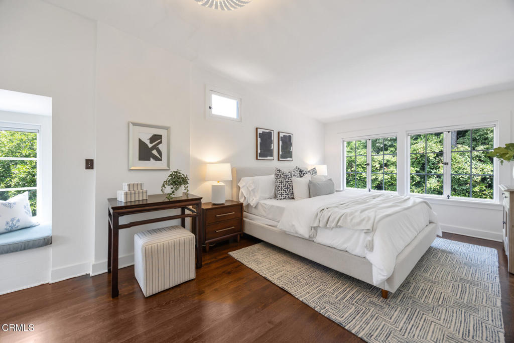 380 California Terrace