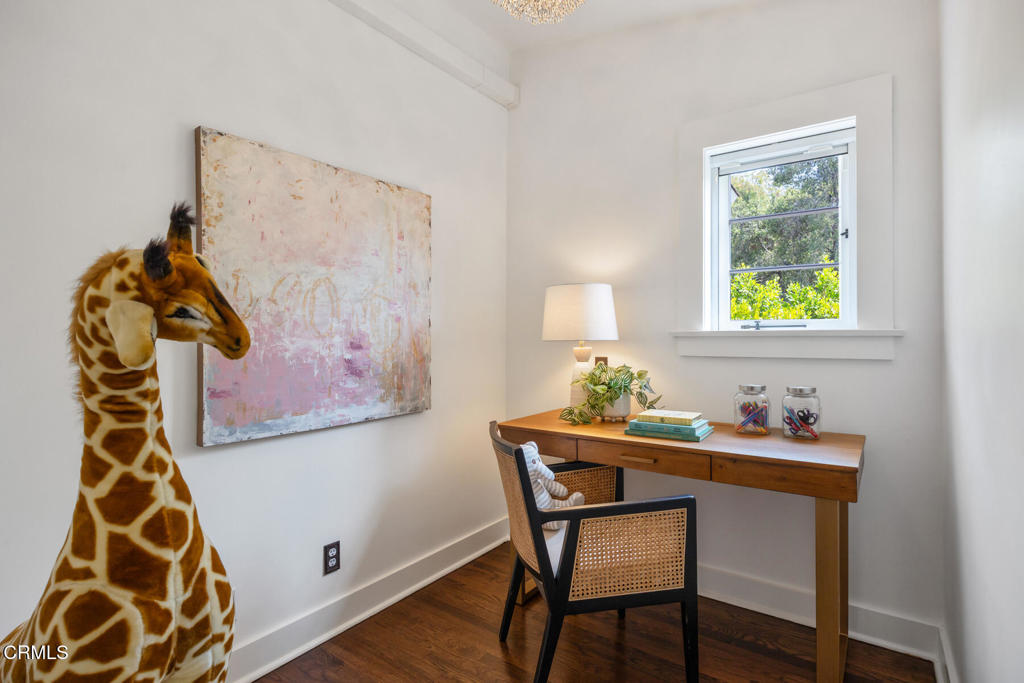 380 California Terrace