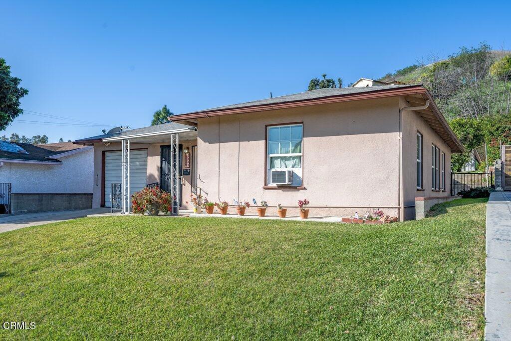 2417 Richelieu Avenue