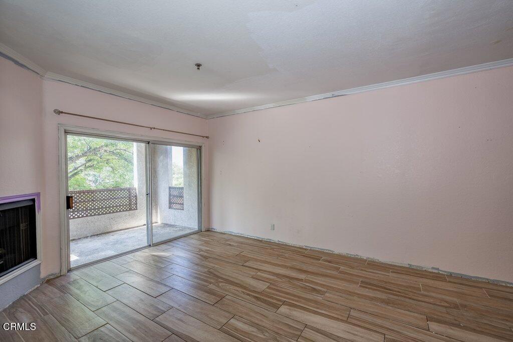 300 N El Molino Avenue 301