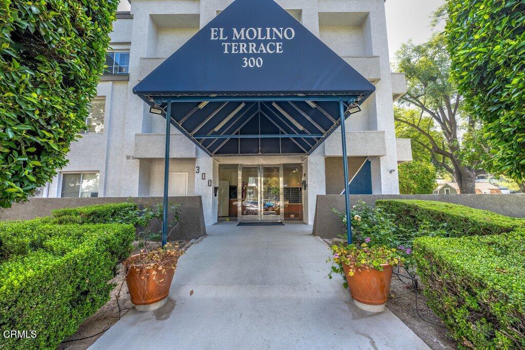300 N El Molino Avenue 301