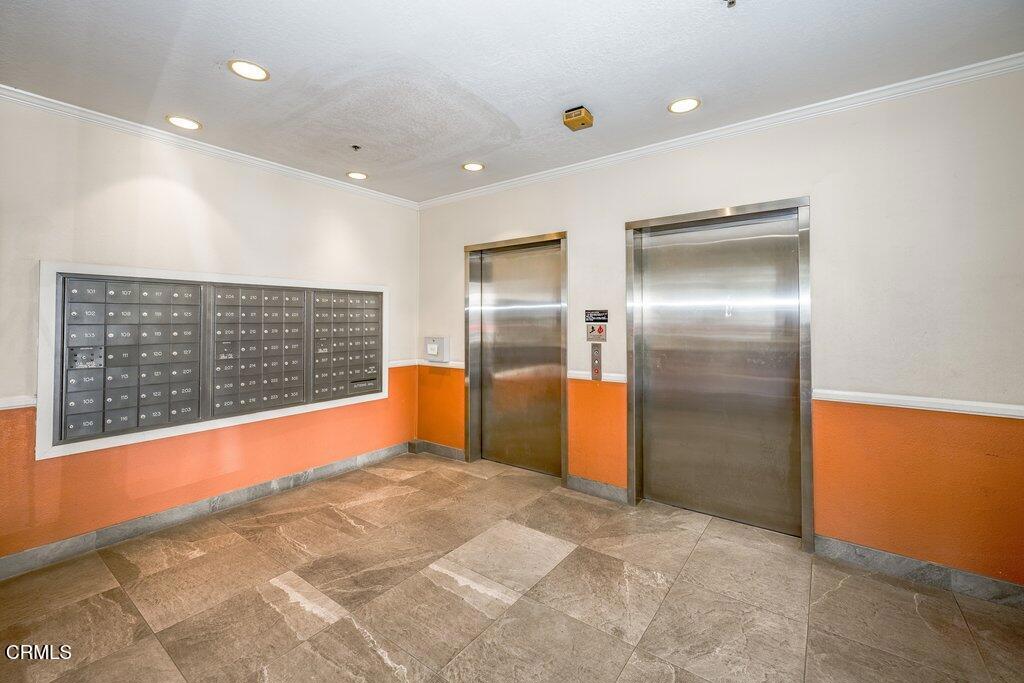 300 N El Molino Avenue 301