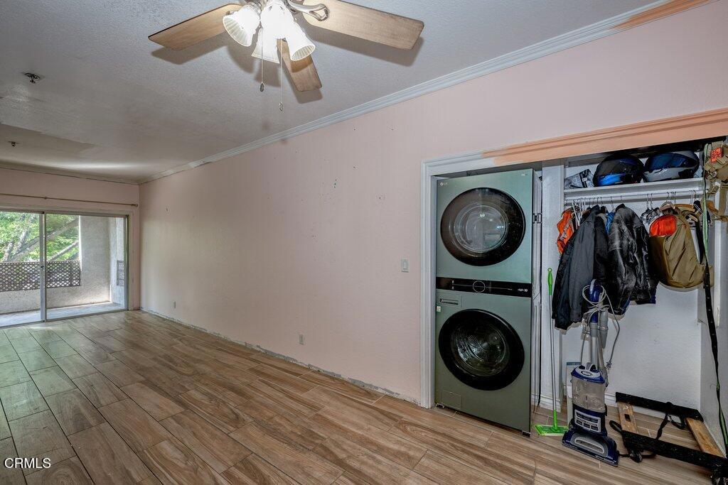 300 N El Molino Avenue 301