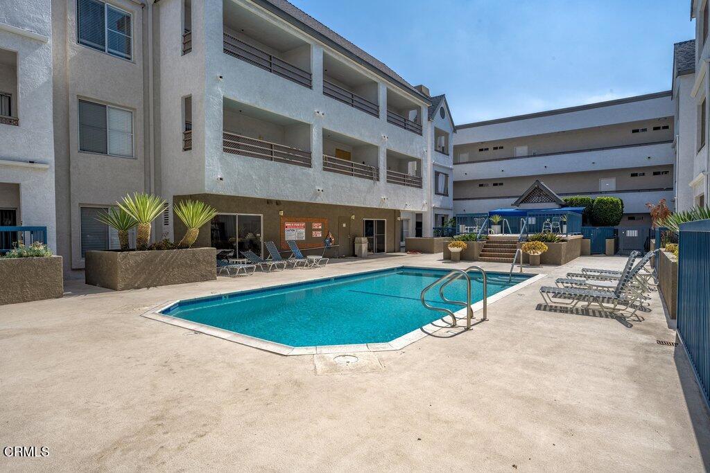 300 N El Molino Avenue 301