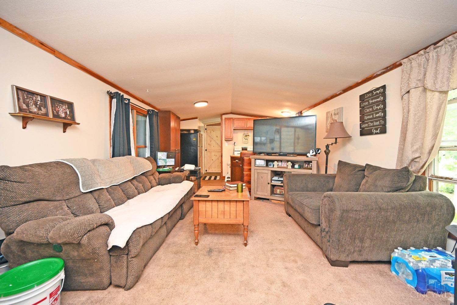 7087 Highland Trail
