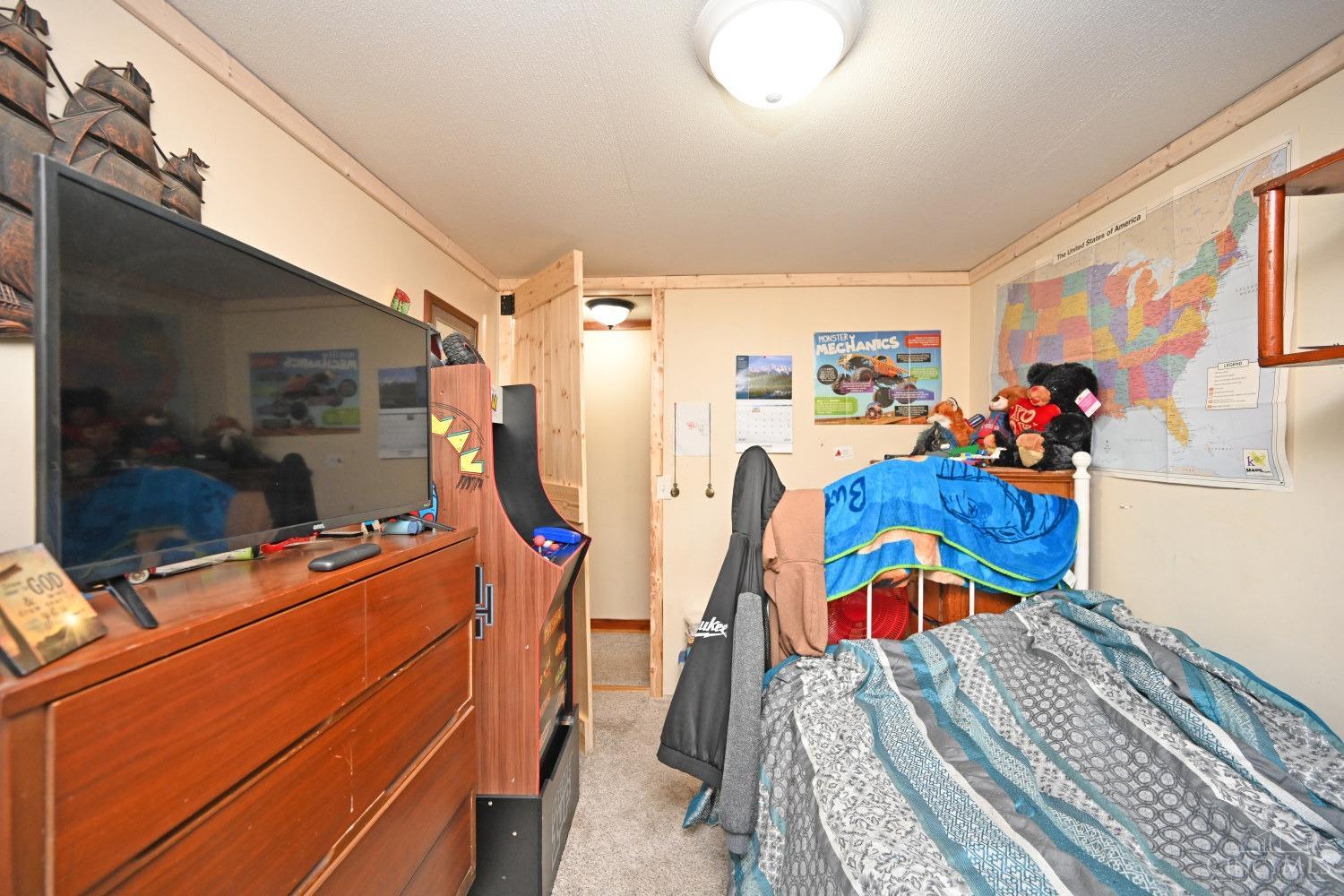 7087 Highland Trail