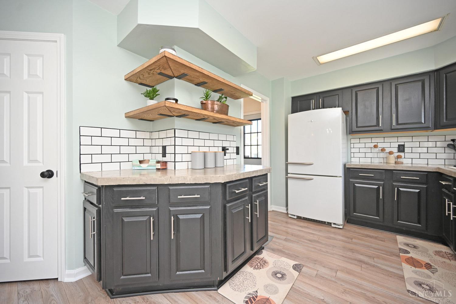 126 W Sixty Sixth Street