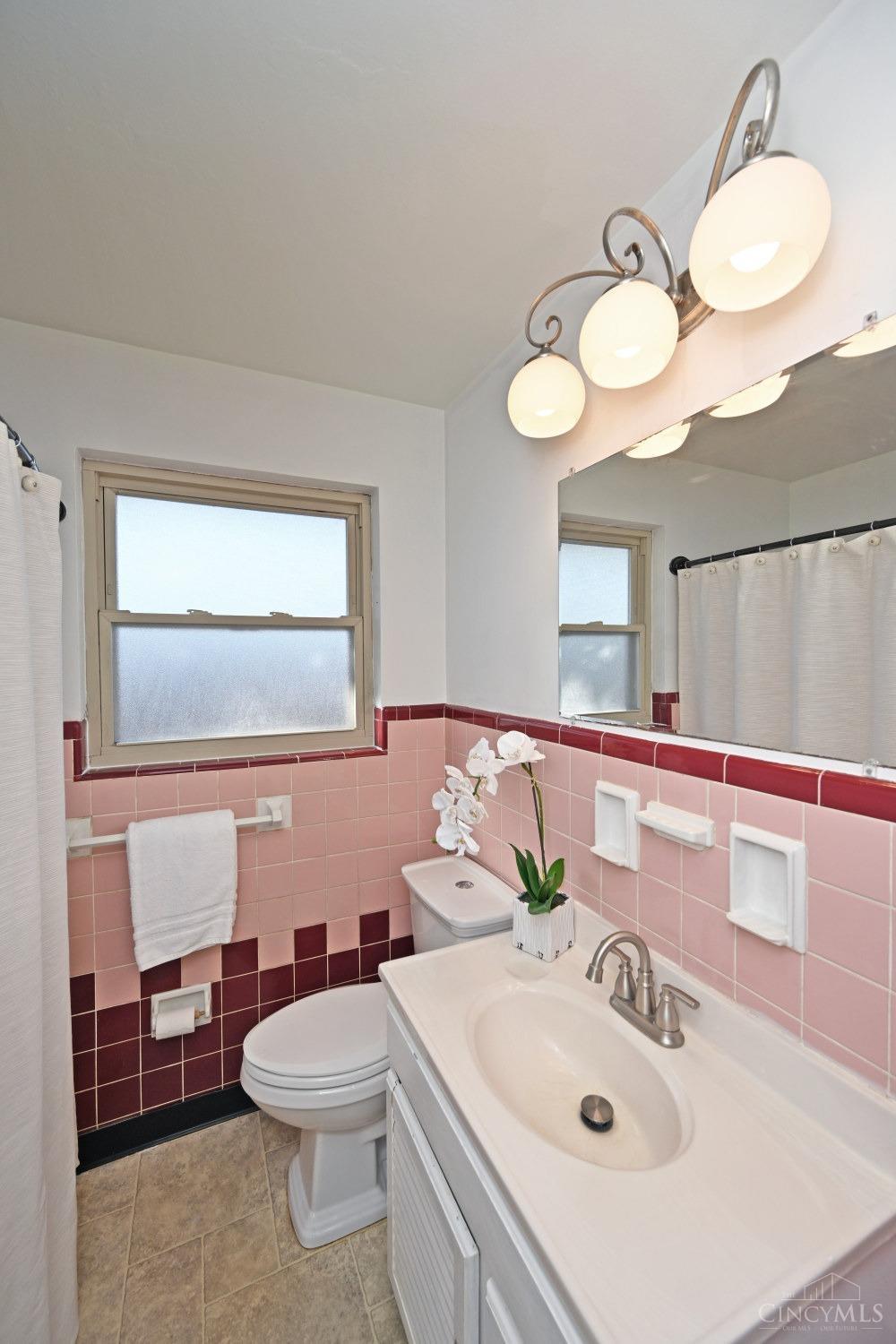 8457 Mockingbird Lane