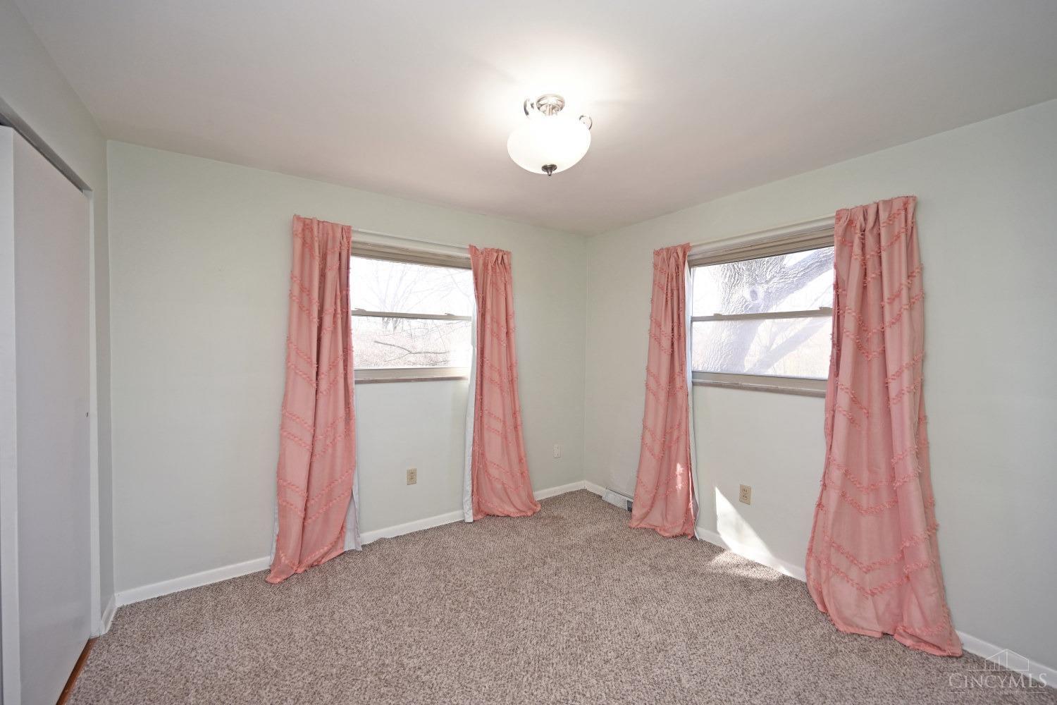 8457 Mockingbird Lane