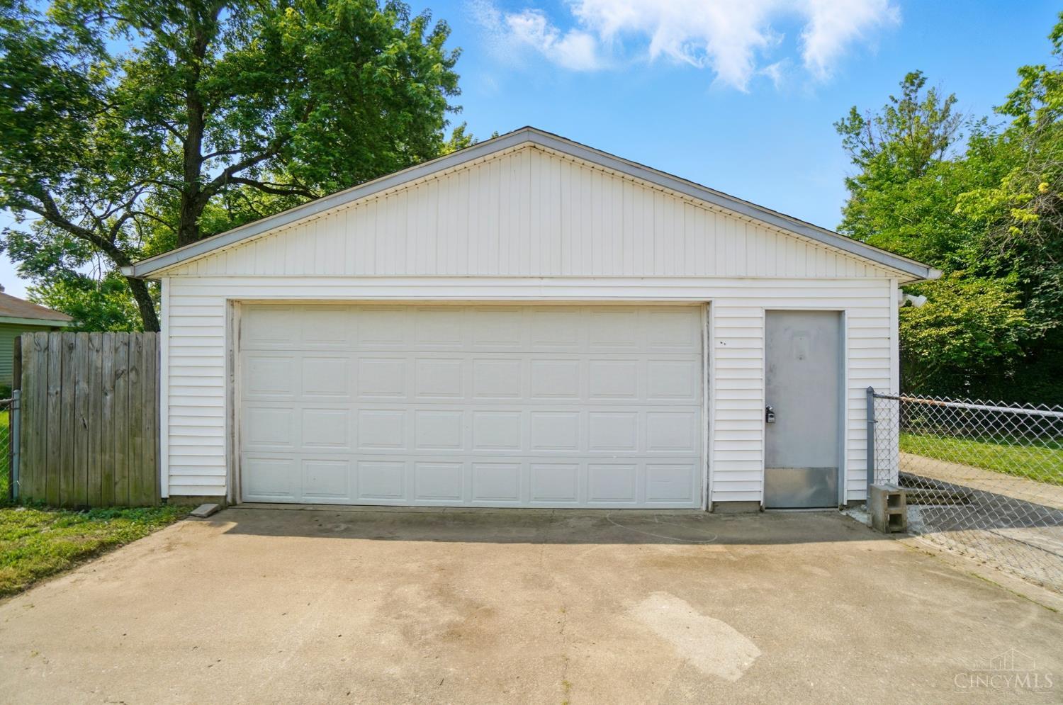 1019 Sarbrook Drive
