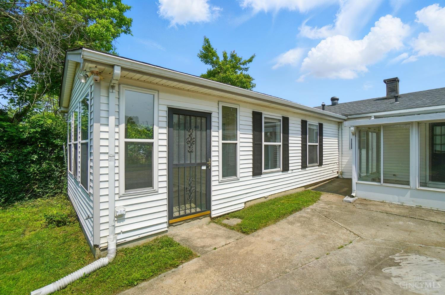1019 Sarbrook Drive