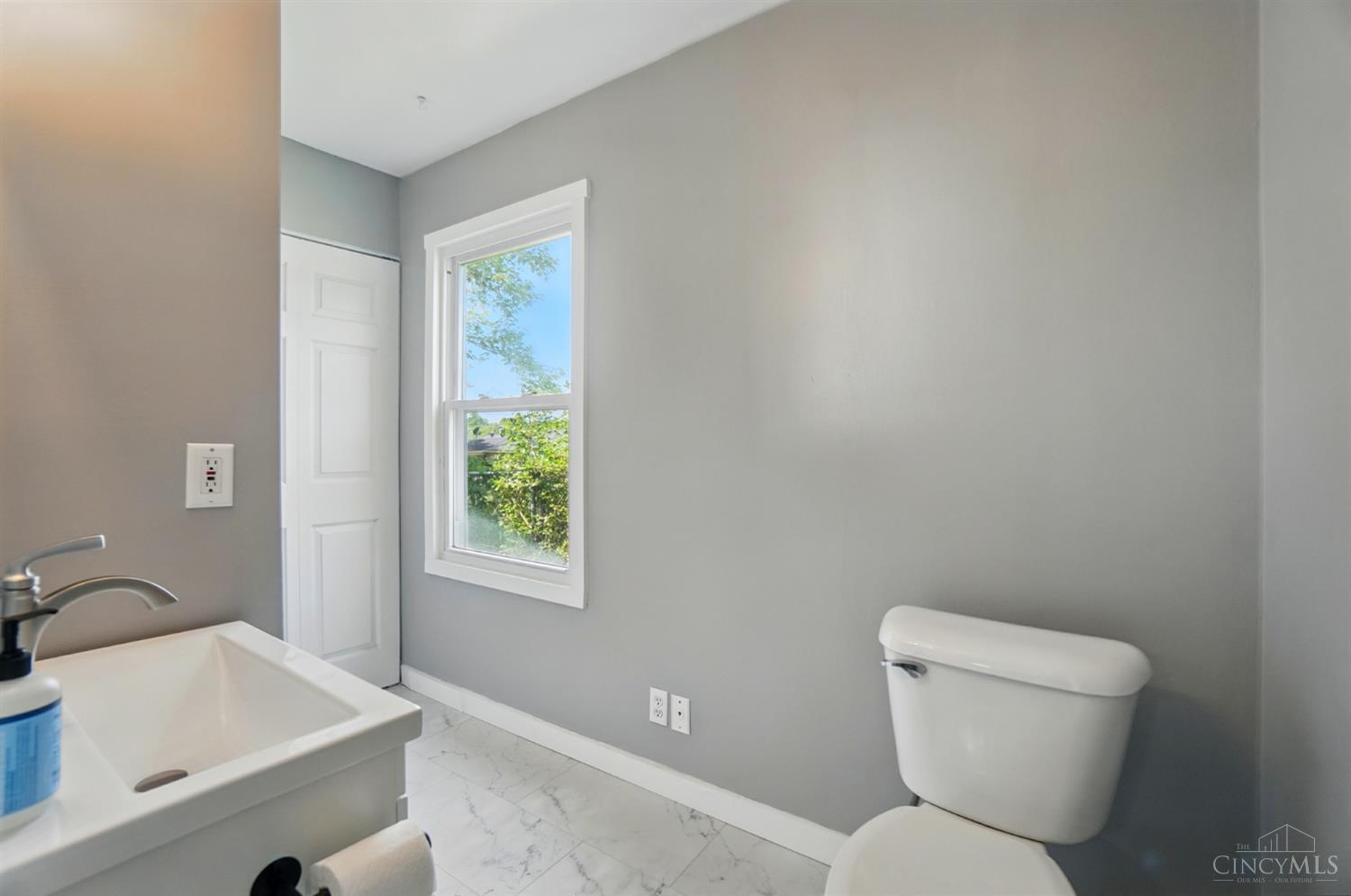 1019 Sarbrook Drive
