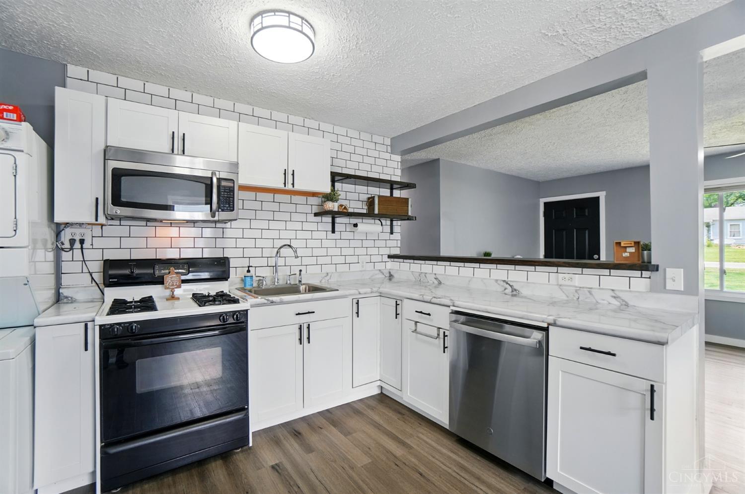 1019 Sarbrook Drive